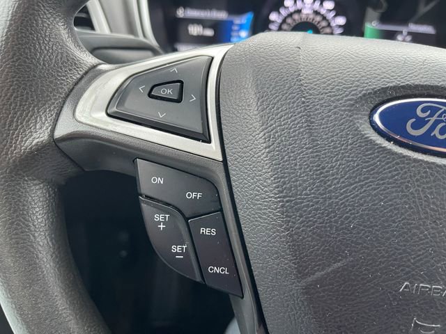 Used 2016 Ford Fusion SE FWD image 25