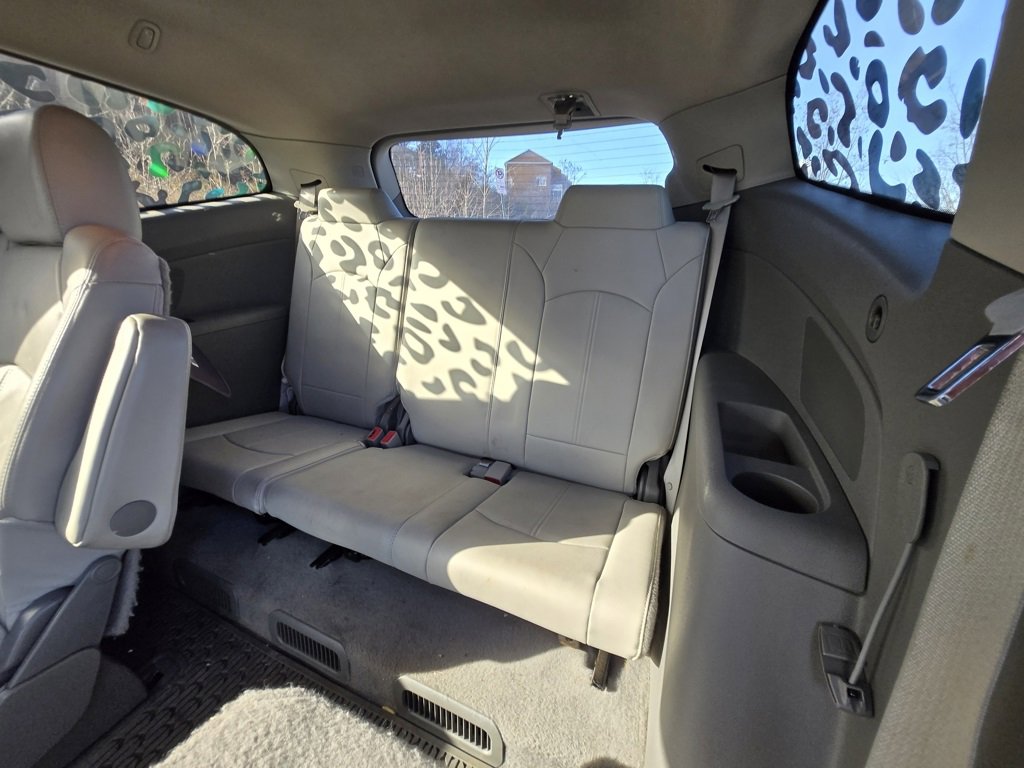 Used 2015 Chevrolet Traverse LT image 6