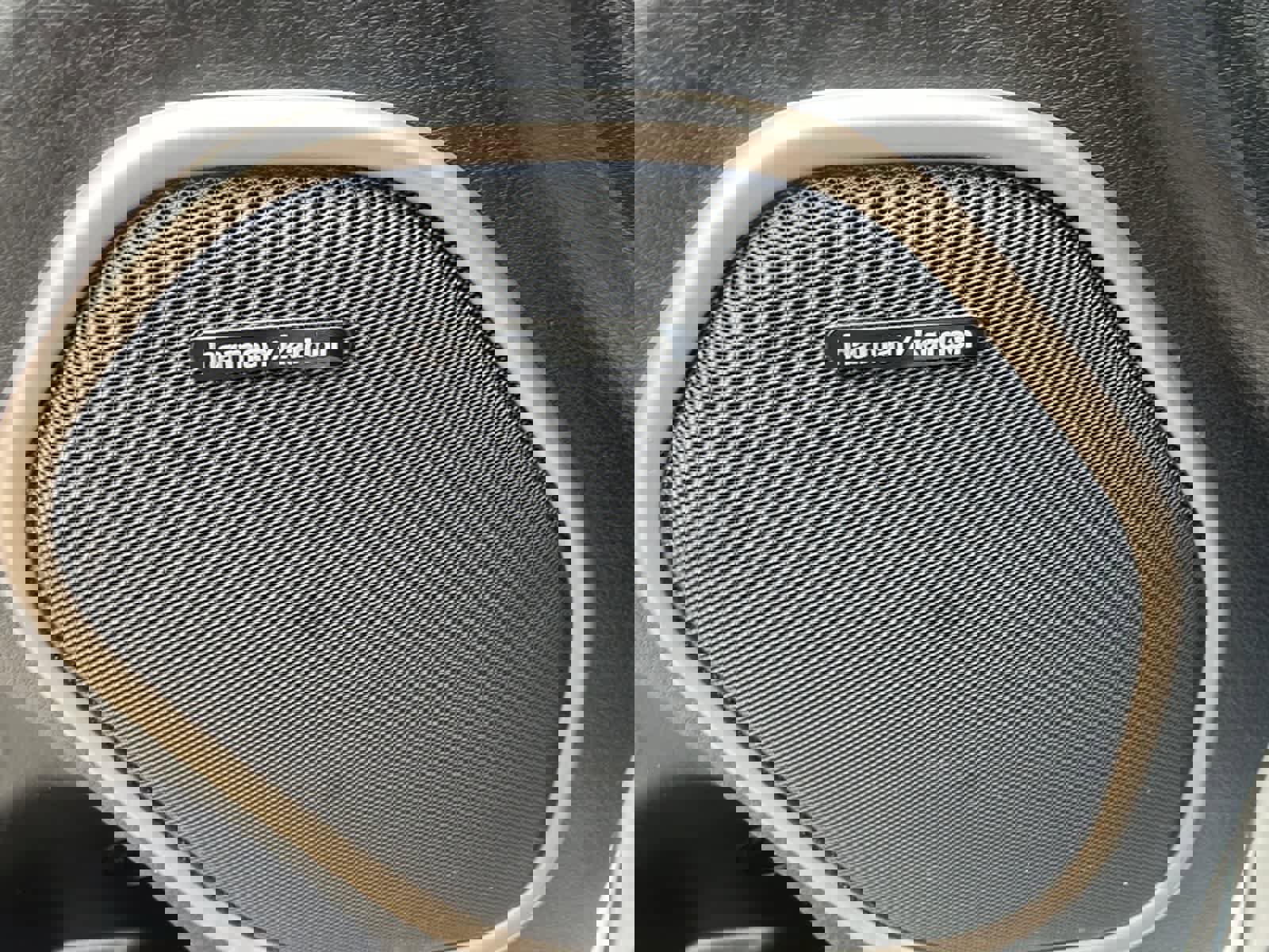 Used 2017 Jeep Grand Cherokee Overland AWD/4WD image 14