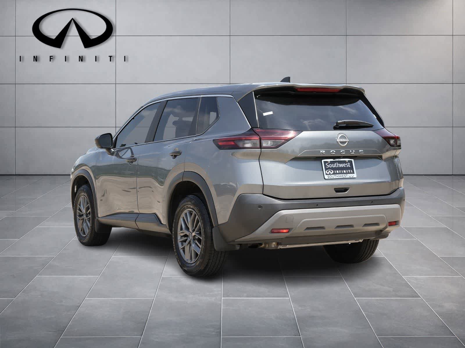 Used 2023 Nissan Rogue S FWD image 5