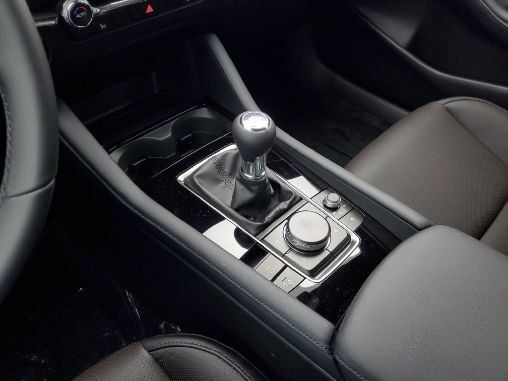 New 2026 MAZDA MAZDA3 2.5 S Hatchback w/ Premium Pkg FWD image 29