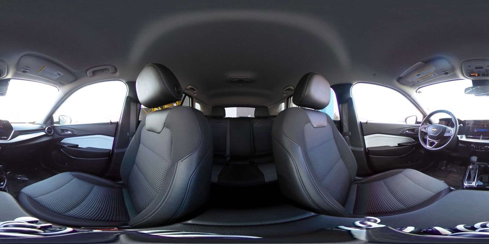 Used 2025 Chevrolet Trax LT w/ LT Convenience Package FWD image 44