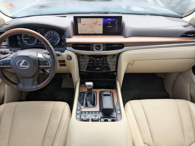 Used 2019 Lexus LX 570 4WD image 16