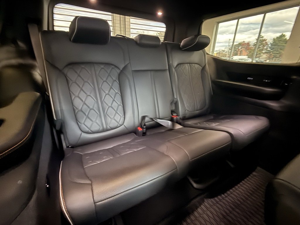 Used 2024 Jeep Grand Wagoneer Series III w/ Quick Order Packagew 28T image 26