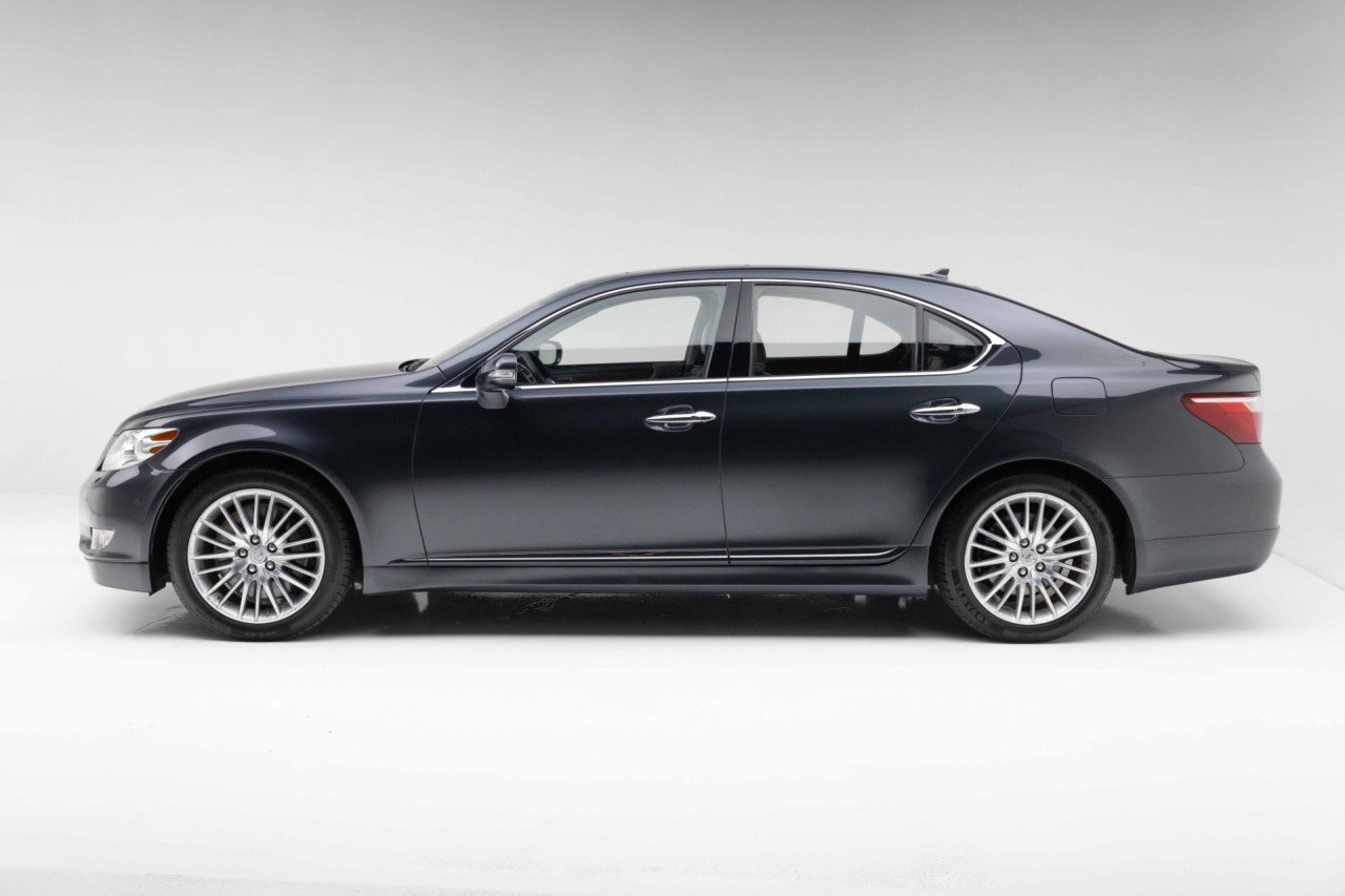 Used 2011 Lexus LS 460 w/ Sport Pkg RWD image 13