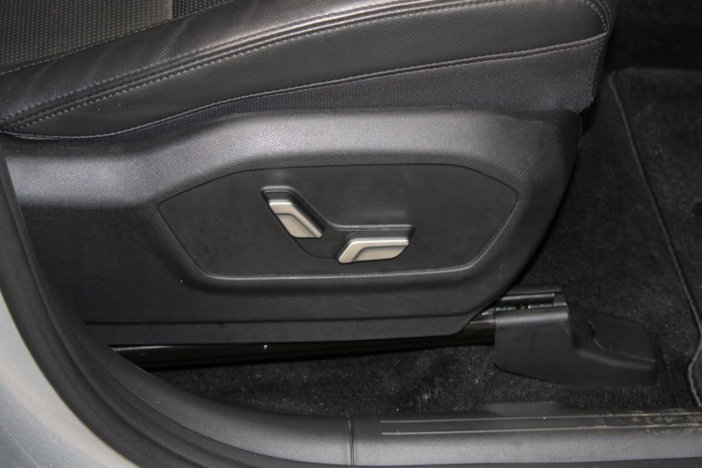 Used 2024 Hyundai Santa Fe Limited image 27