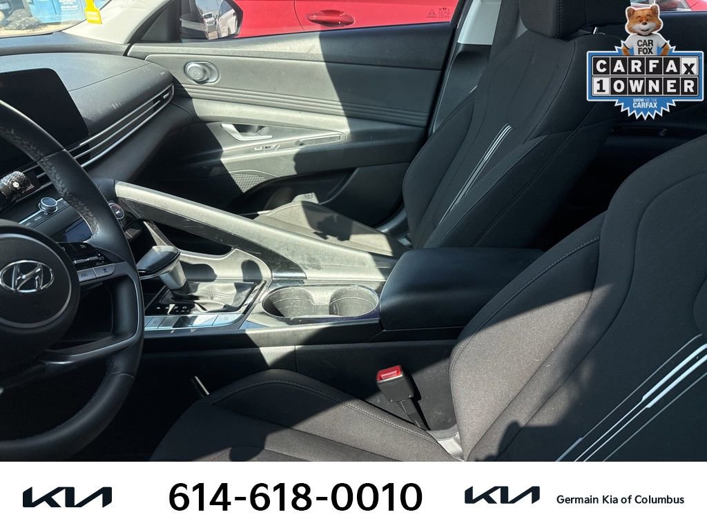 Used 2023 Hyundai Elantra SEL w/ Convenience Package FWD image 8