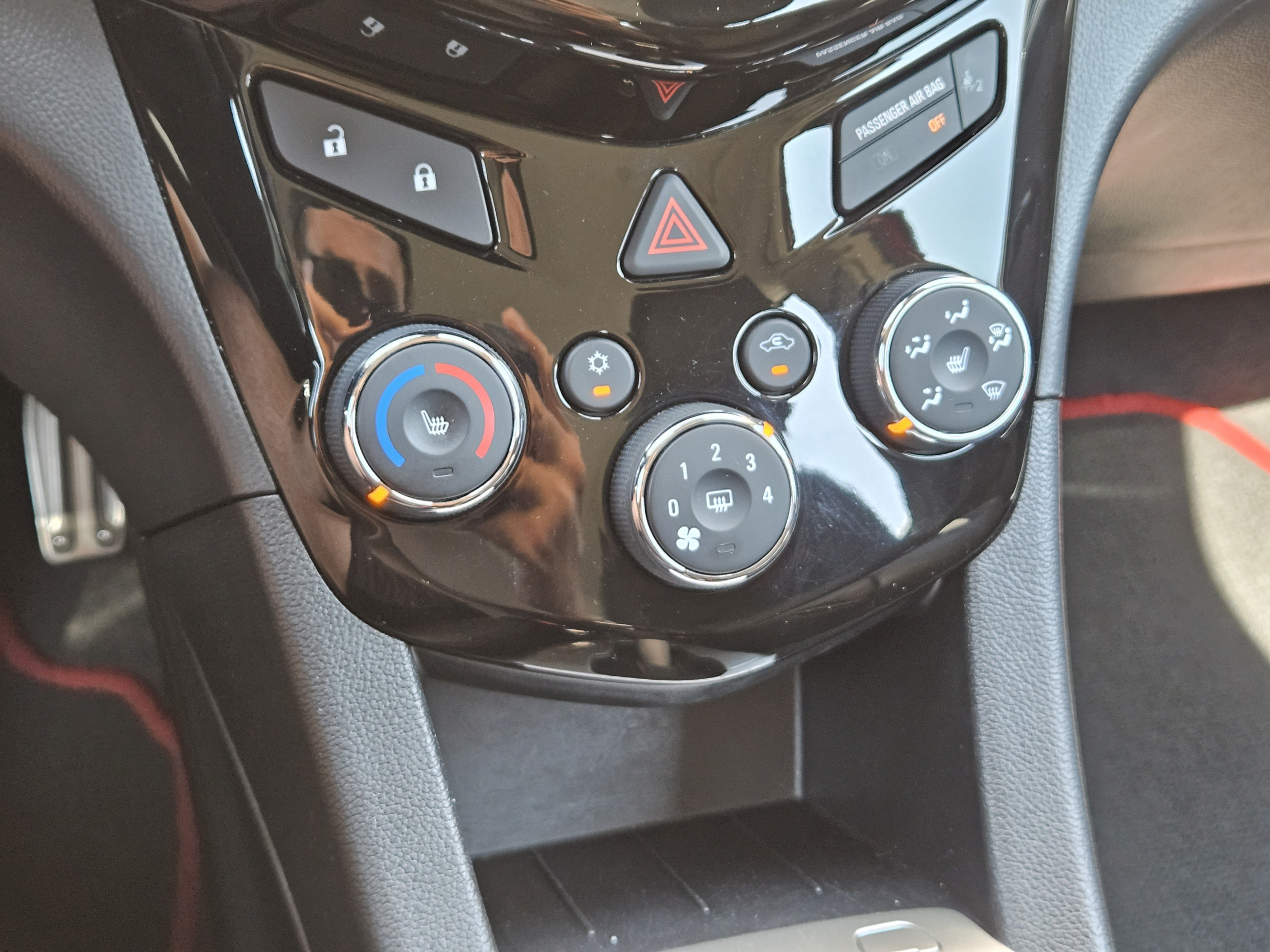 Used 2015 Chevrolet Sonic RS w/ Advanced Safety Package FWD image 21
