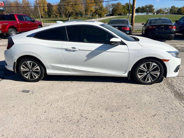 Used 2017 Honda Civic EX-T image 7