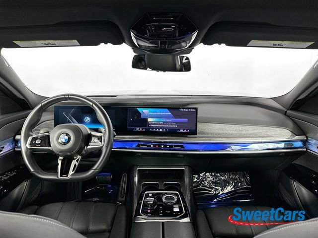 Used 2025 BMW 740i xDrive image 15