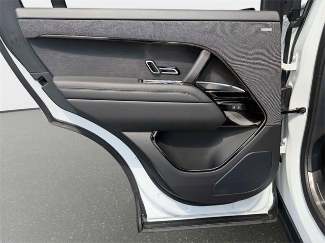 Used 2023 Land Rover Range Rover Sport SE Dynamic image 11