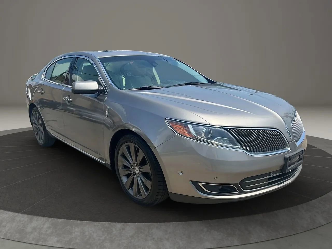 Used 2015 Lincoln MKS AWD w/ Equipment Group 201A image 3