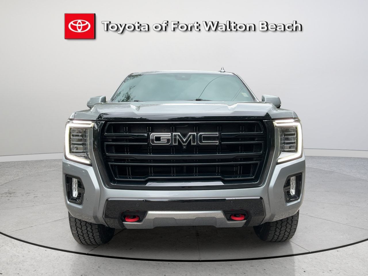 Used 2023 GMC Yukon AT4 w/ AT4 Premium Package AWD/4WD image 2