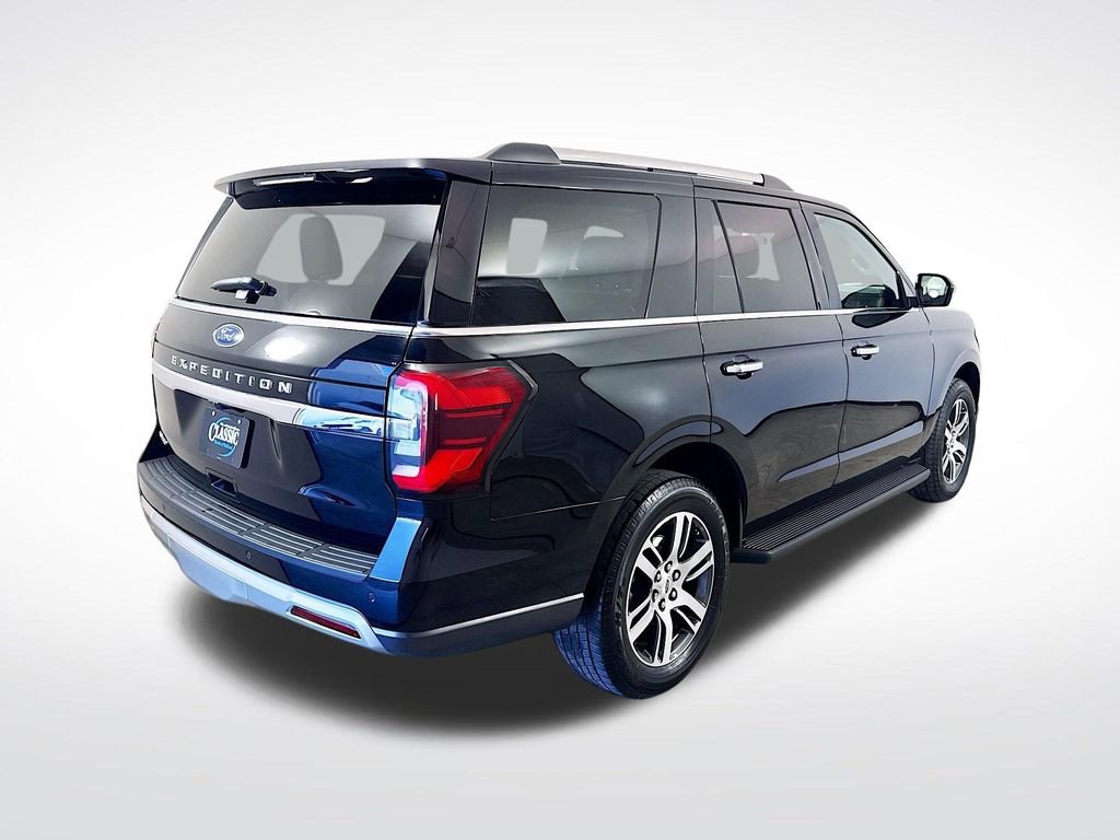 Used 2024 Ford Expedition Limited image 7