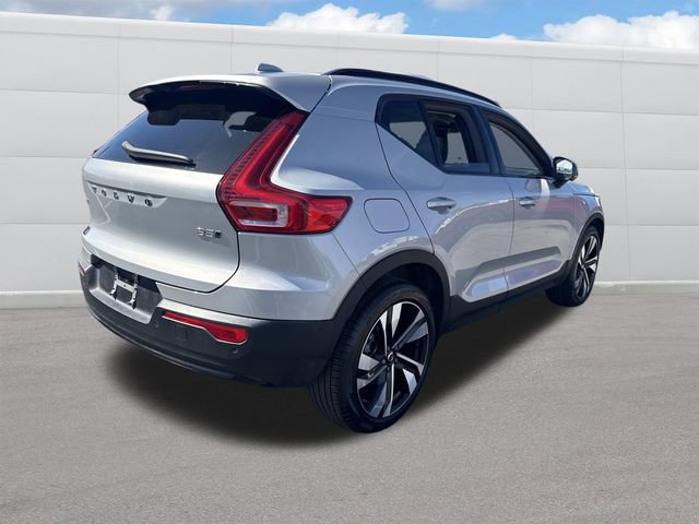 Used 2023 Volvo XC40 B5 Ultimate w/ Protection Package Premier AWD/4WD image 11