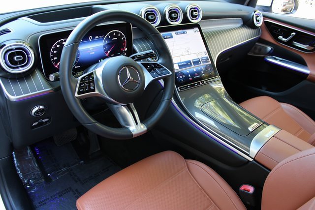 Used 2023 Mercedes-Benz GLC 300 4MATIC w/ Pinnacle Trim Package image 9