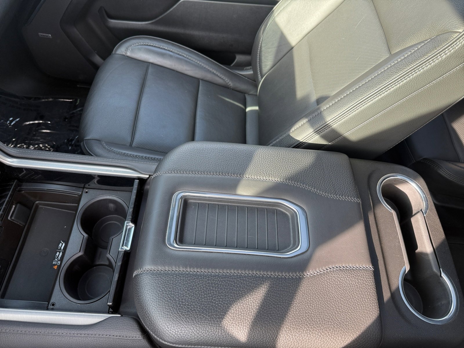 Used 2024 GMC Yukon Denali image 14