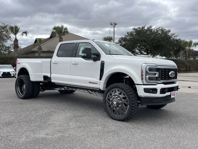 New 2026 Ford F450 Platinum w/ FX4 Off-Road Package image 2