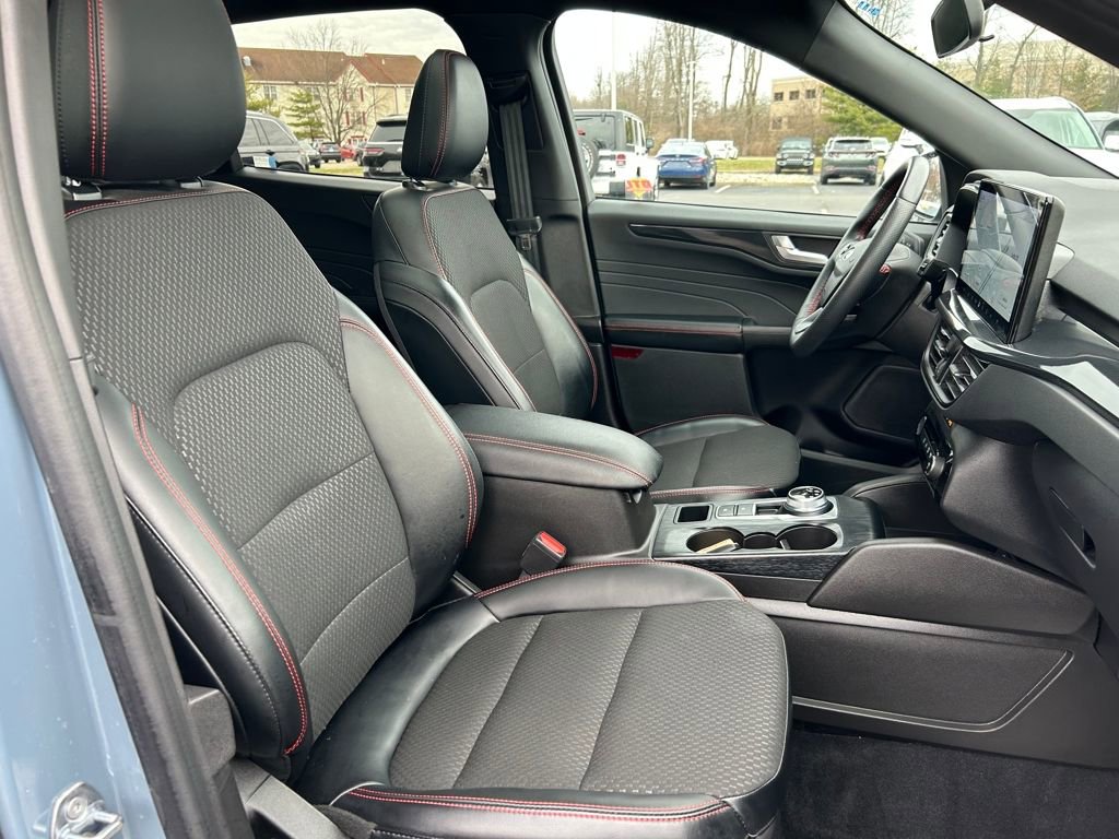 Used 2023 Ford Escape ST-Line w/ Tech Pack #1 image 27