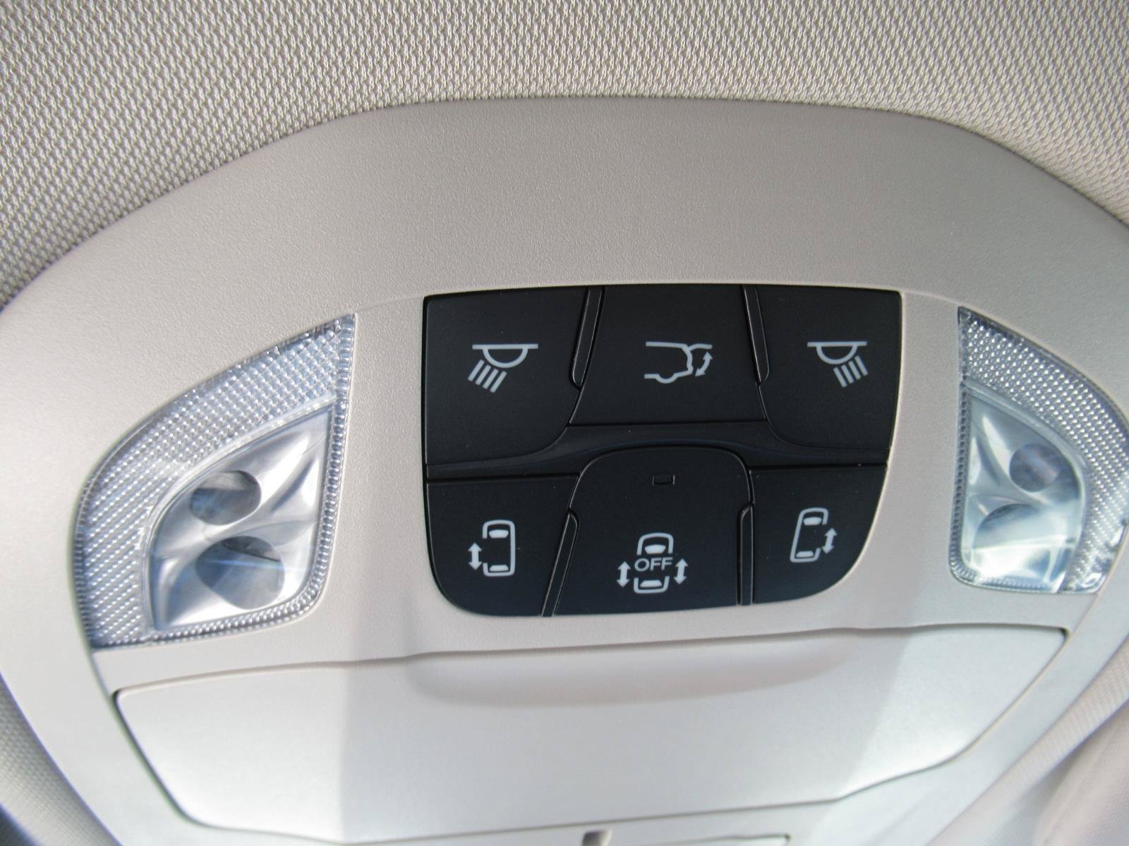 Used 2022 Chrysler Pacifica Touring-L AWD/4WD image 23