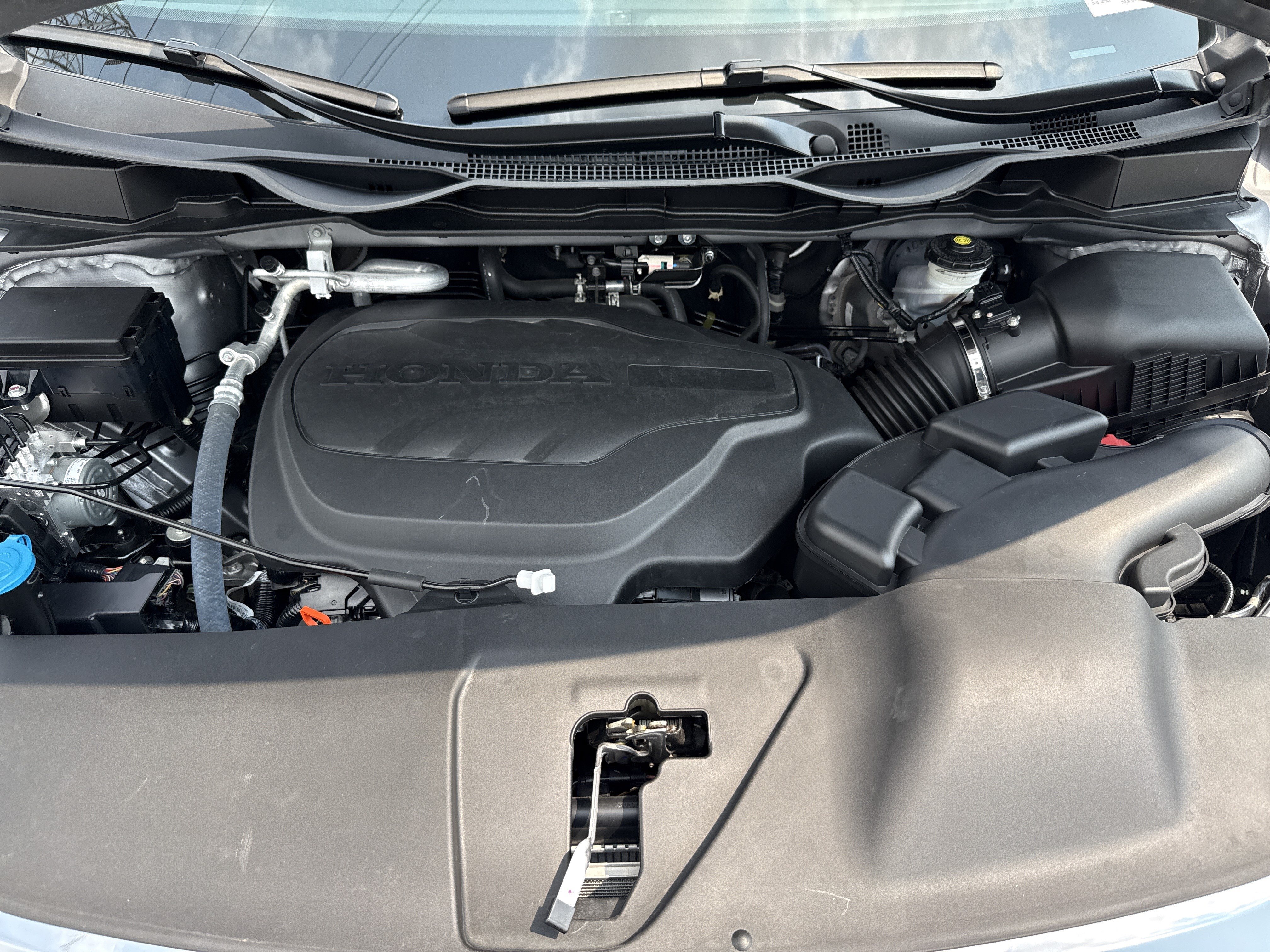 Certified 2024 Honda Odyssey Touring image 37