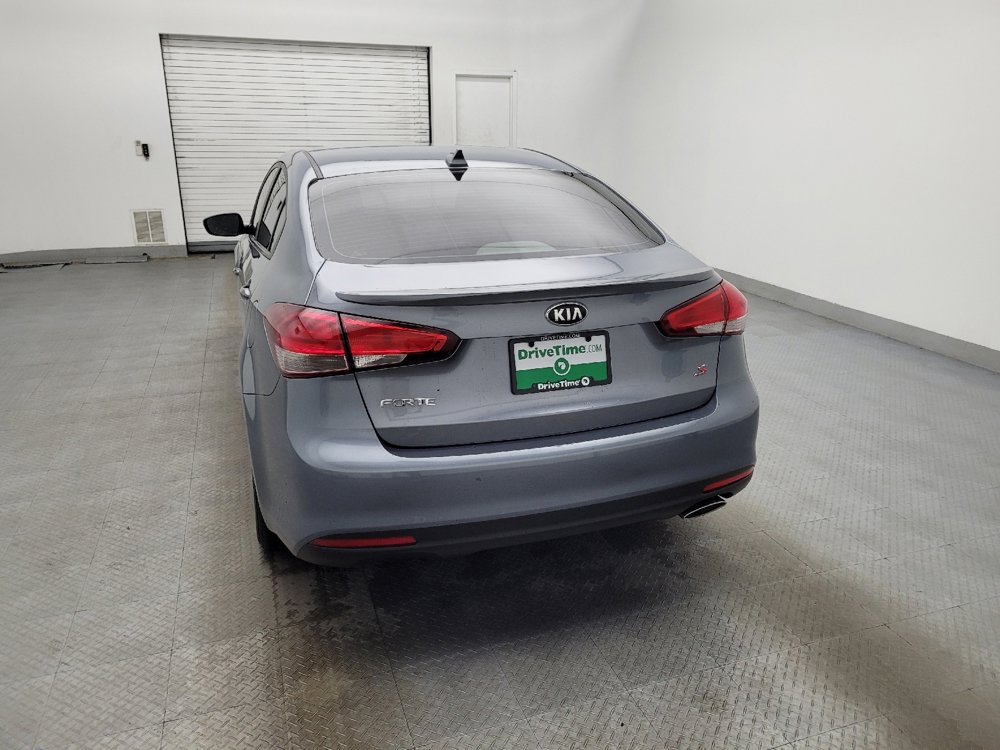 Used 2017 Kia Forte S image 6
