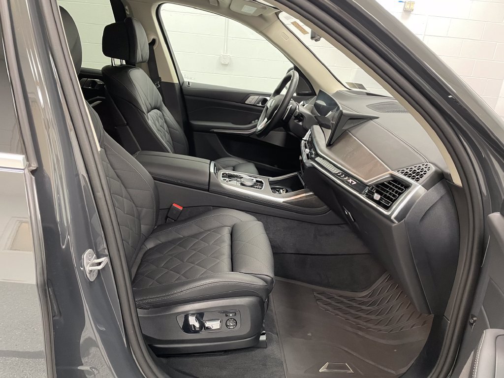 Certified 2026 BMW X7 xDrive40i AWD/4WD image 12