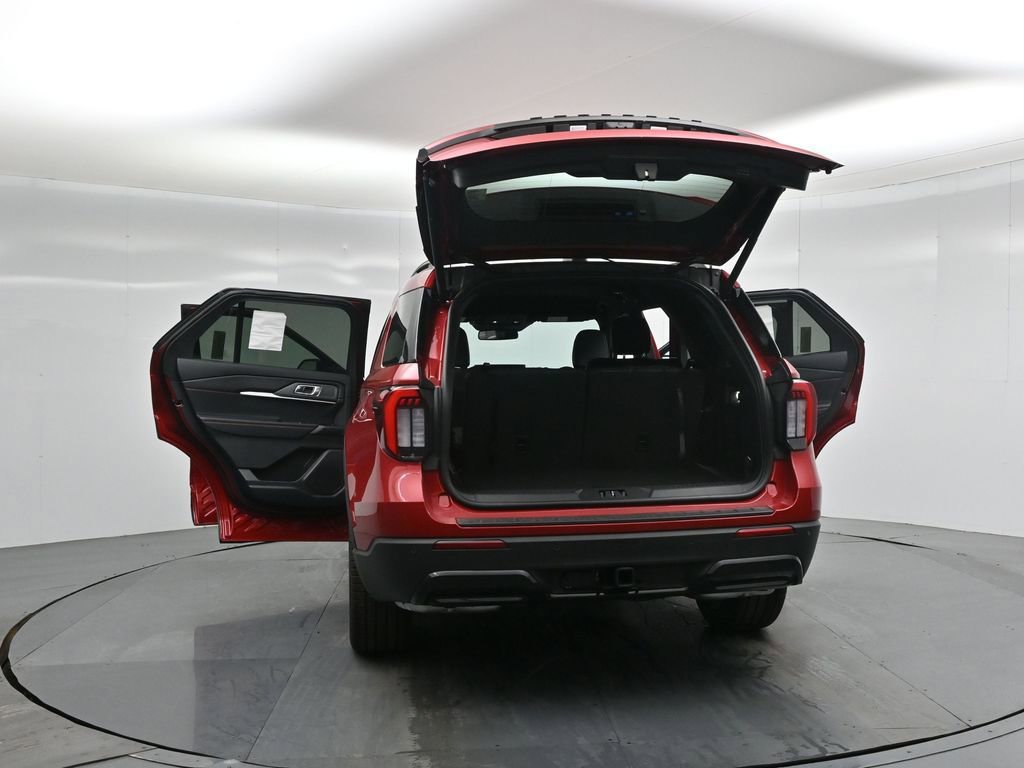 New 2026 Ford Explorer ST-Line w/ ST-Line Street Pack image 33