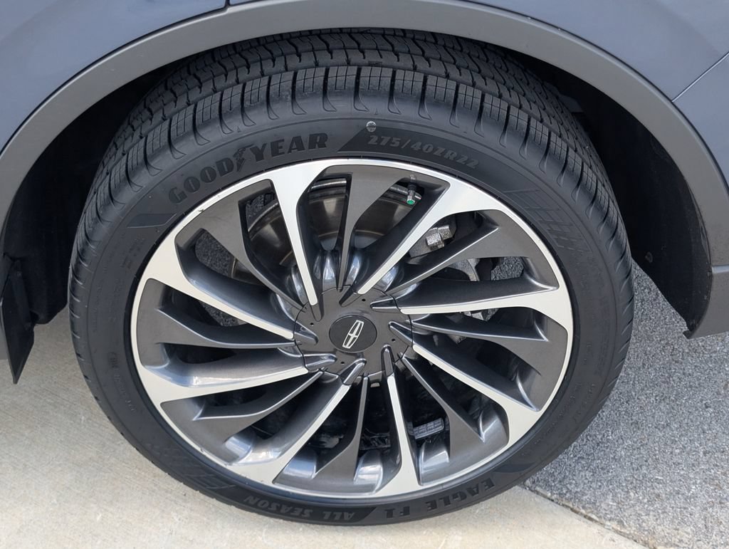 Used 2021 Lincoln Aviator Reserve w/ Equipment Group 202A AWD/4WD image 24