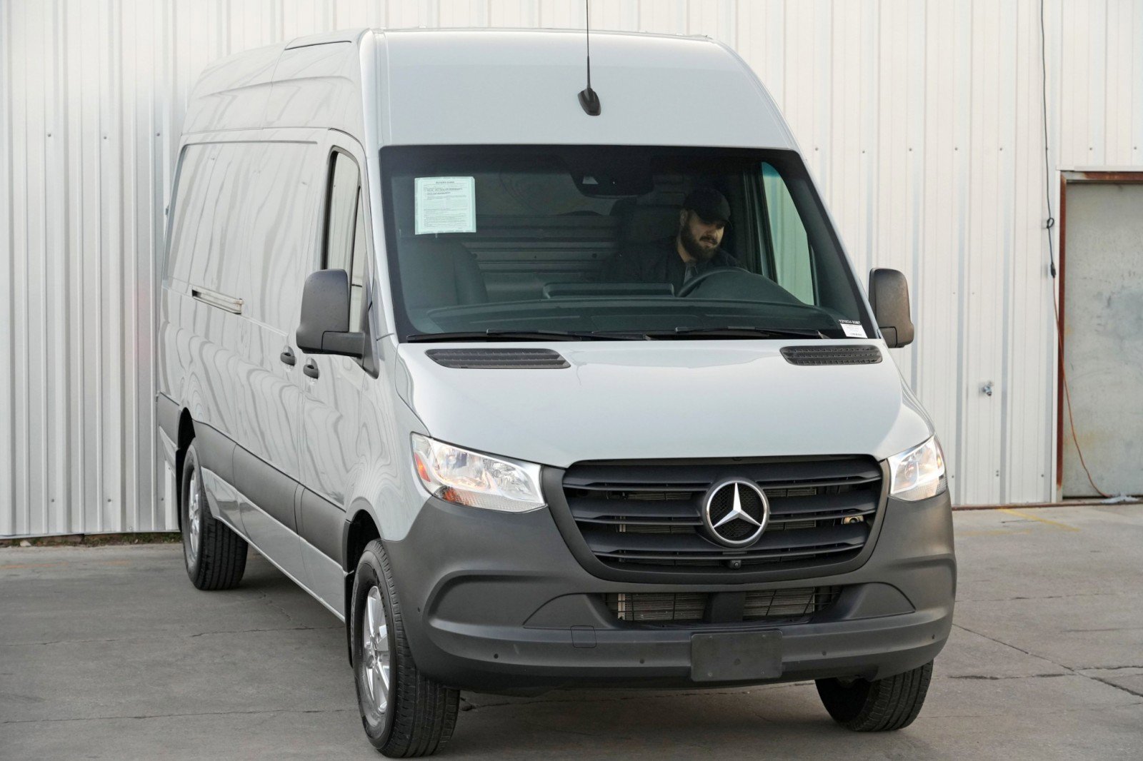 Used 2023 Mercedes-Benz Sprinter 2500 w/ Acoustic Package image 43