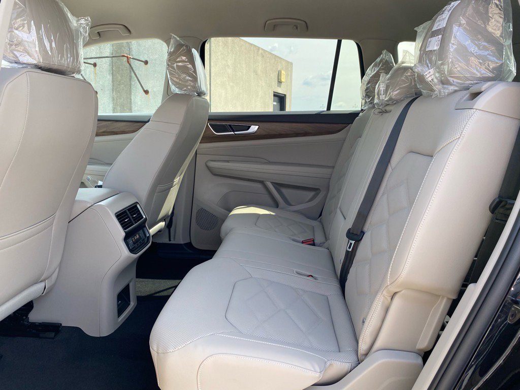 New 2026 Volkswagen Atlas SE image 12