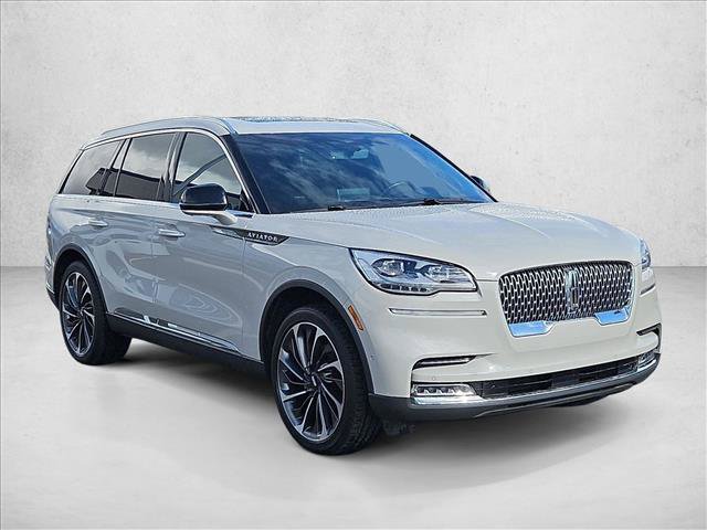 Used 2023 Lincoln Aviator Reserve w/ Equipment Group 201A AWD/4WD image 4