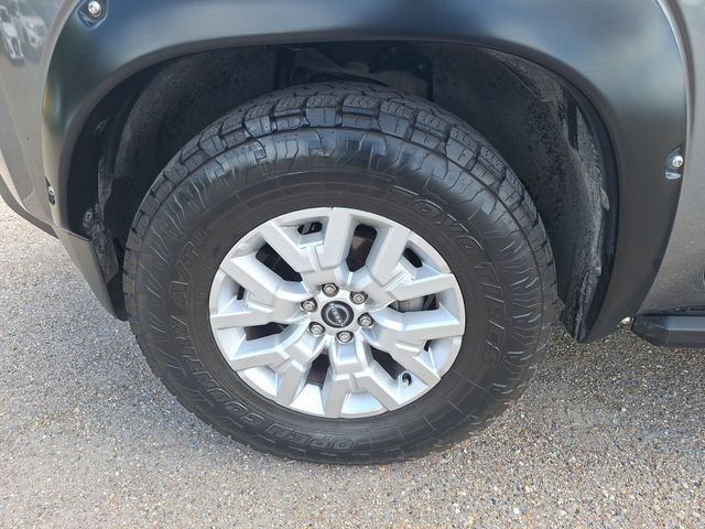 Certified 2023 Nissan Frontier SV w/ Tow Package RWD image 16