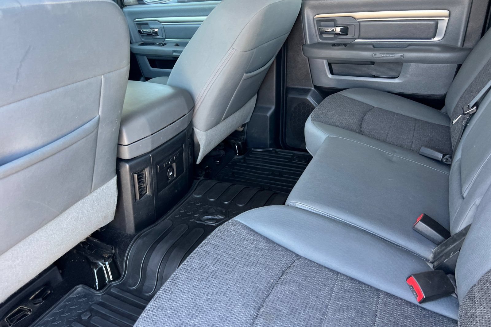 Used 2016 RAM 1500 Big Horn AWD/4WD image 13