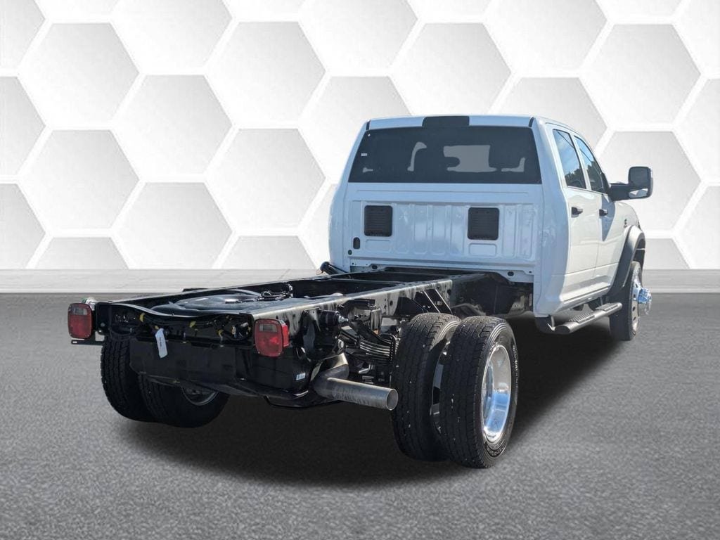 New 2026 RAM 4500 Tradesman w/ Chrome Appearance Group AWD/4WD image 3