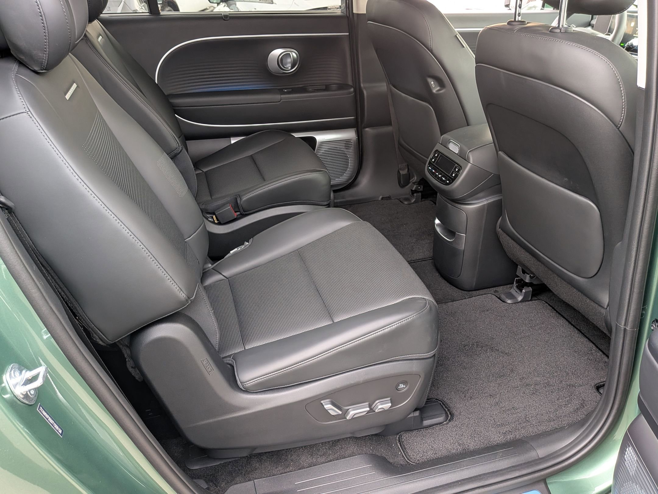 New 2026 Hyundai Ioniq 9 Limited image 24