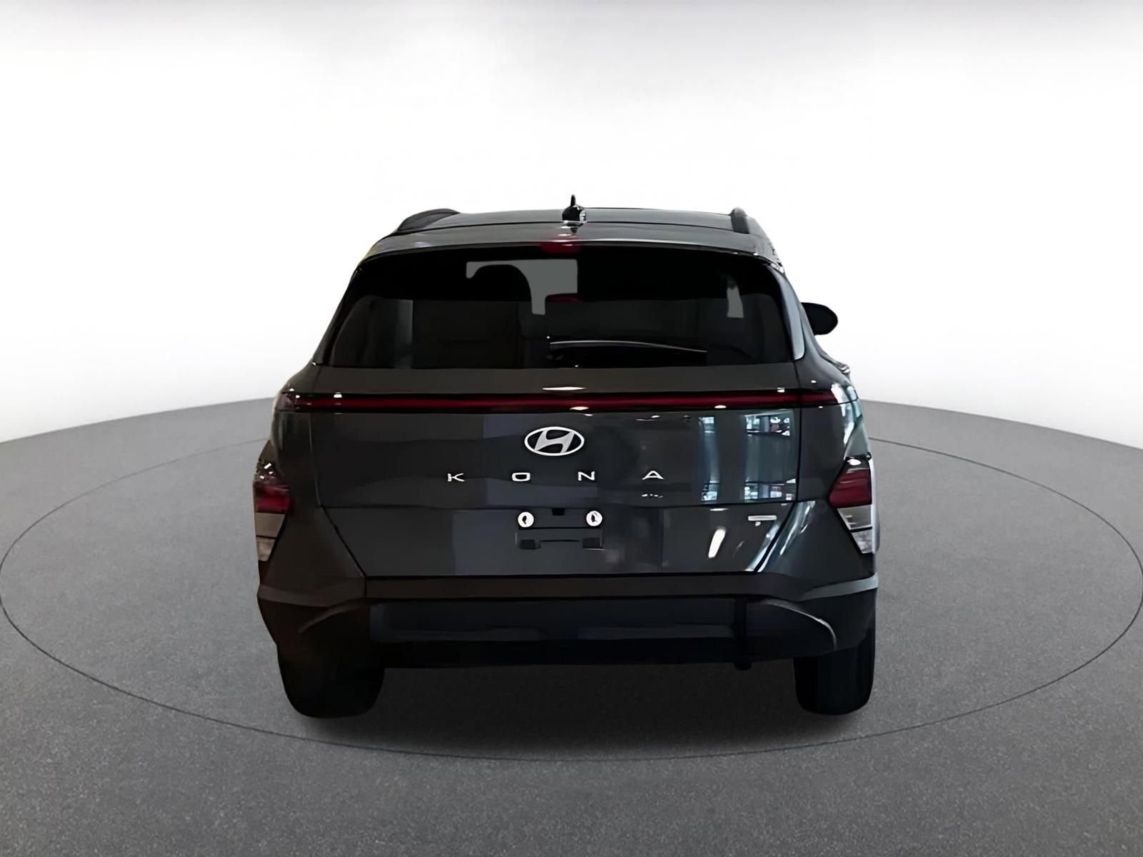 Used 2025 Hyundai Kona SEL image 8