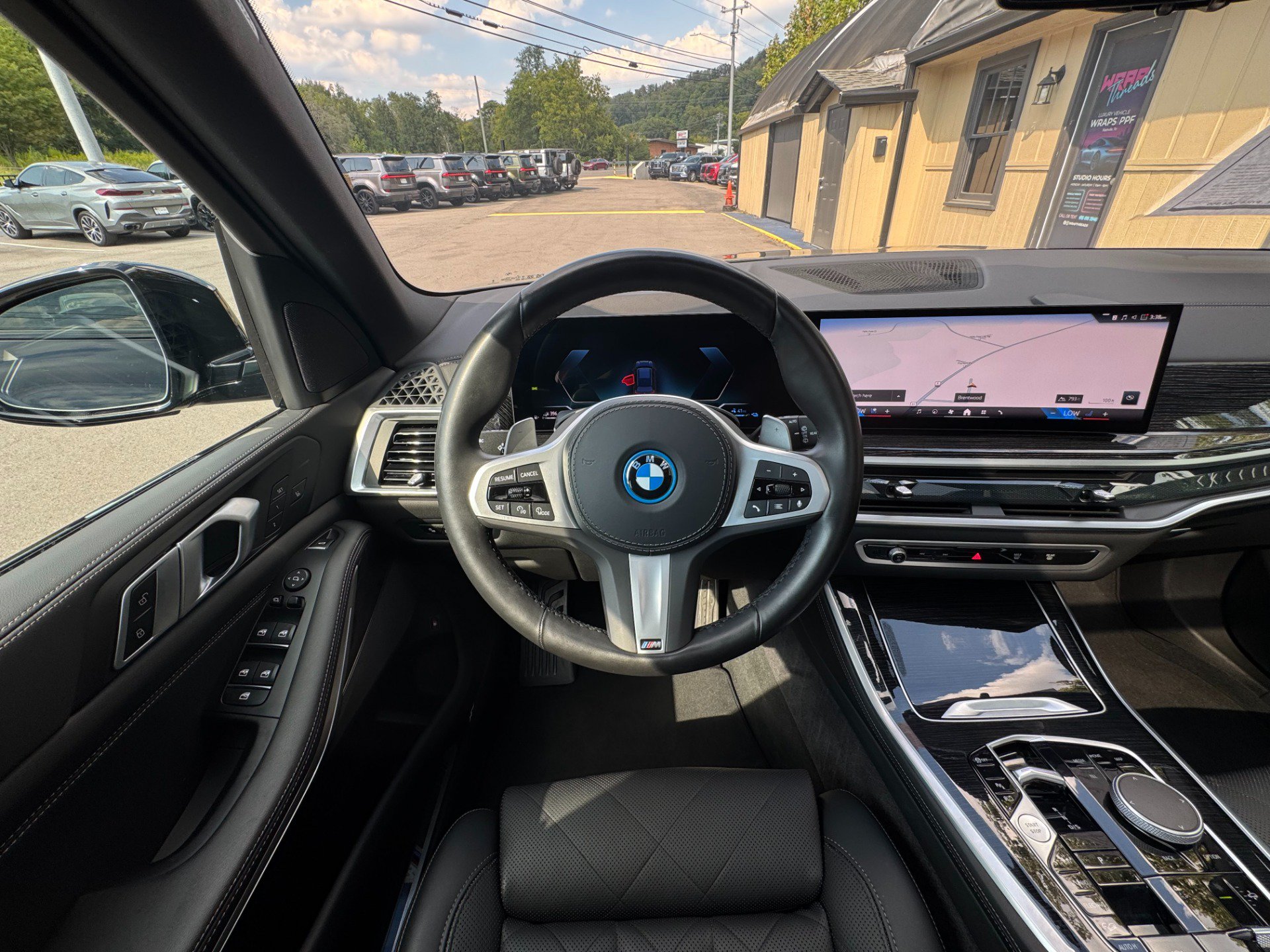 Used 2025 BMW X5 xDrive50e w/ M Sport Package AWD/4WD image 47