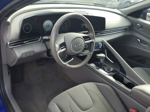 Used 2023 Hyundai Elantra SEL w/ Convenience Package image 18
