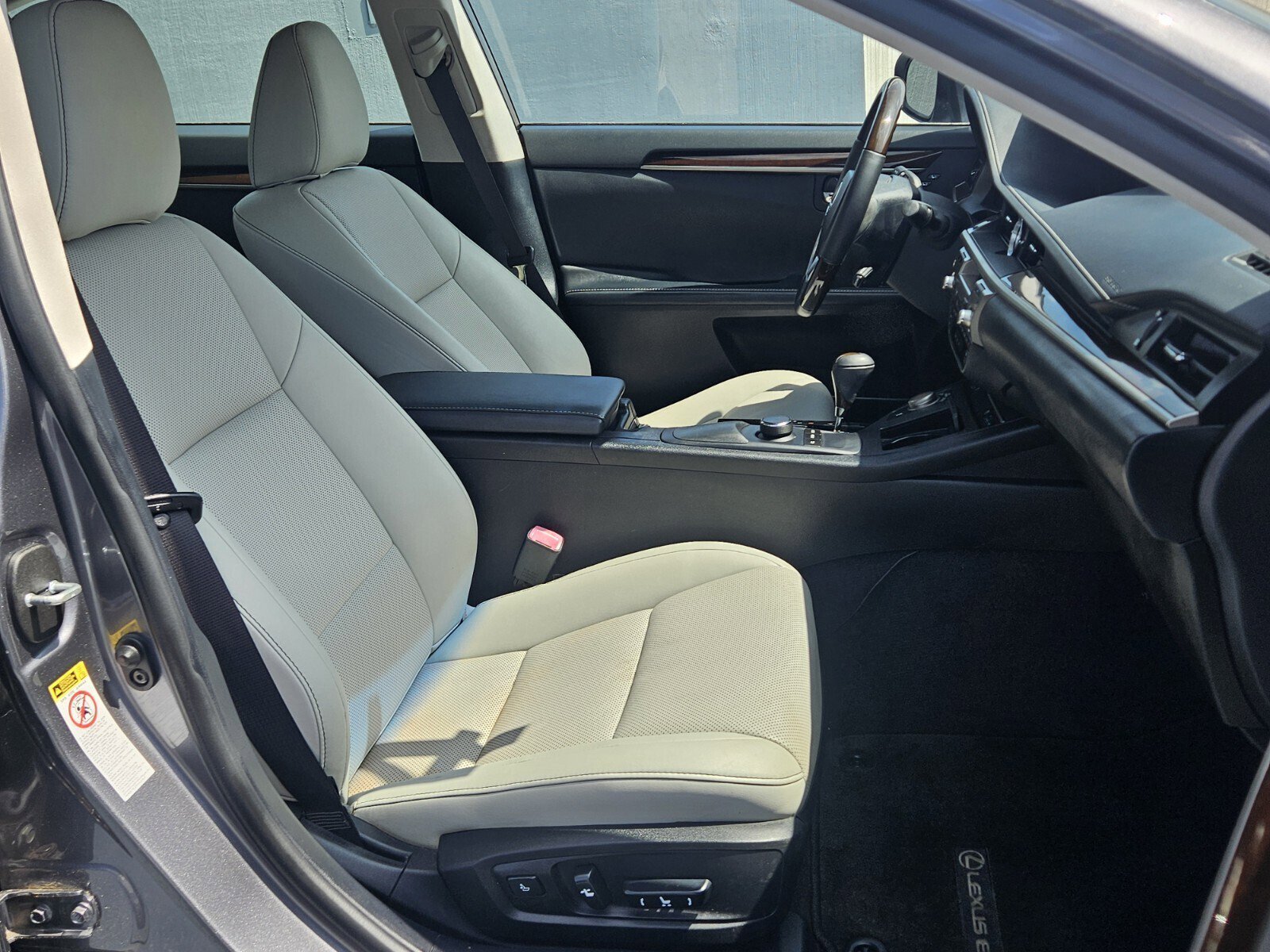 Used 2014 Lexus ES 350 w/ Premium Package FWD image 12