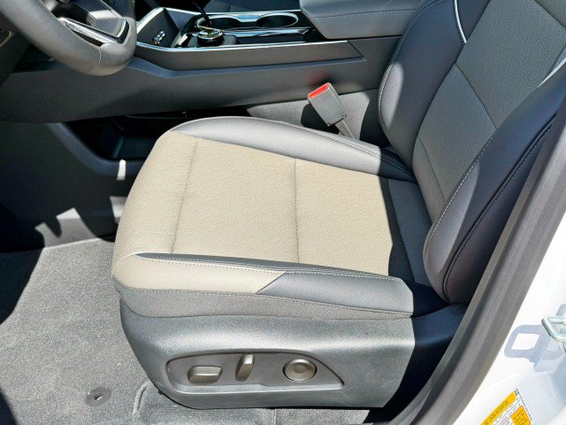 New 2027 Chevrolet Equinox LT w/ Convenience Package II FWD image 14