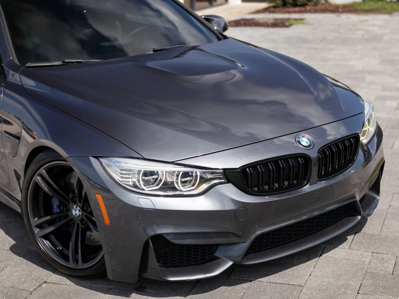 Used 2015 BMW M4 Coupe w/ Executive Package RWD image 5