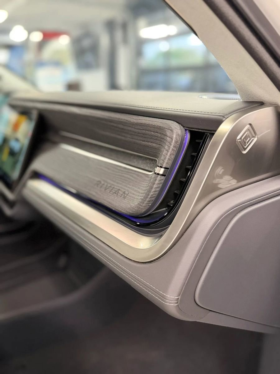 Used 2022 Rivian R1T Adventure AWD/4WD image 43
