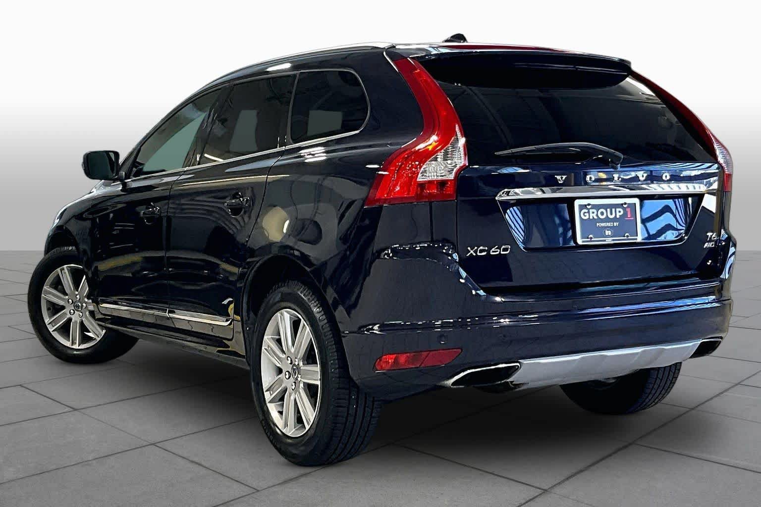 Used 2016 Volvo XC60 T6 w/ Climate Package AWD/4WD image 12
