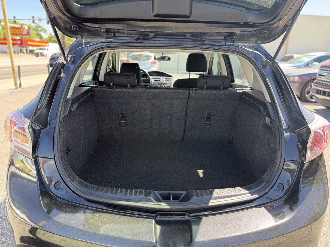 Used 2013 MAZDA MAZDA3 i Touring image 20