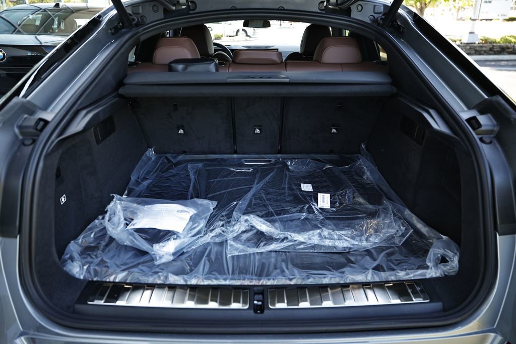 New 2027 BMW X6 xDrive40i AWD/4WD image 31
