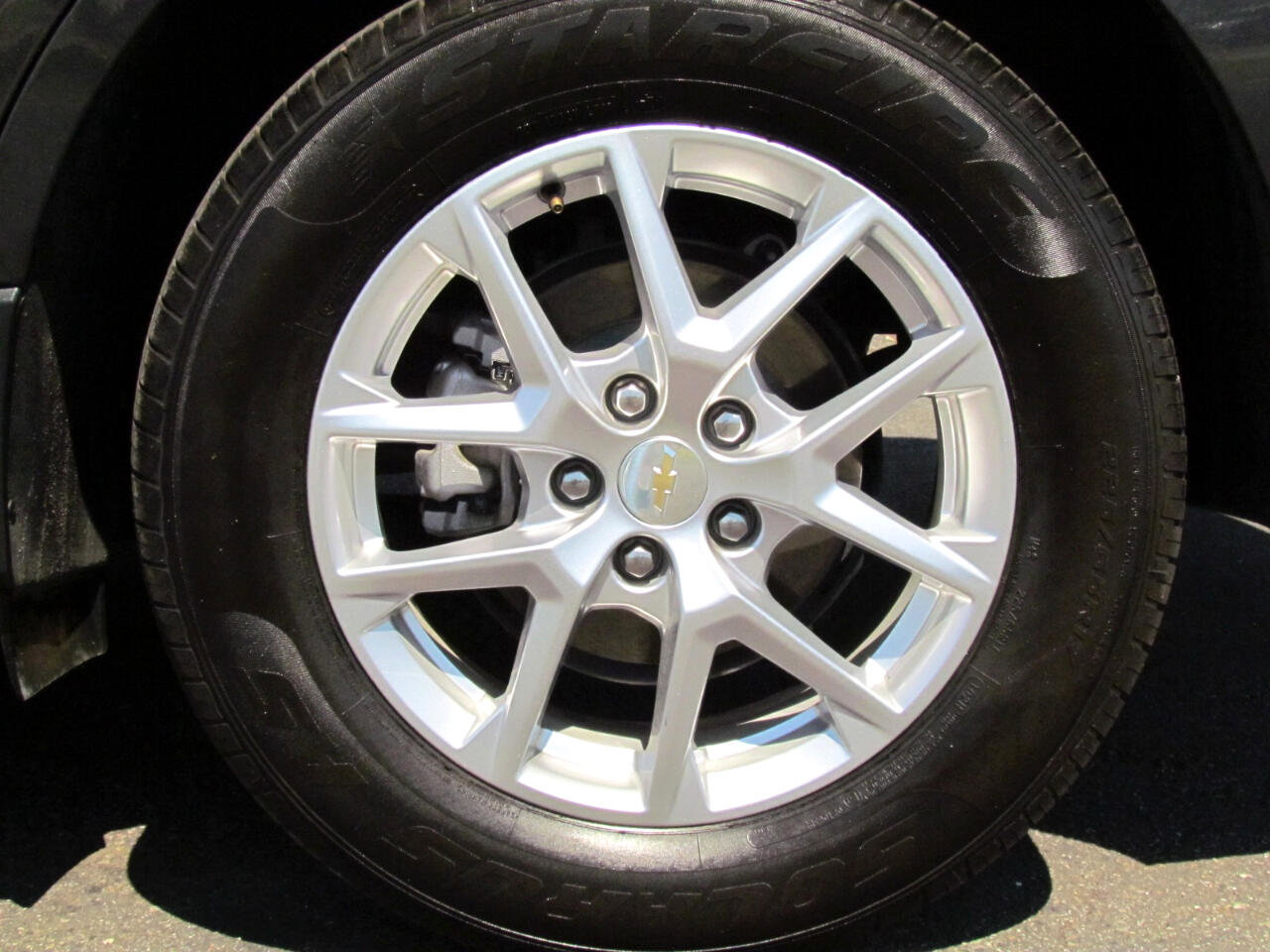 Used 2023 Chevrolet Equinox LT image 13