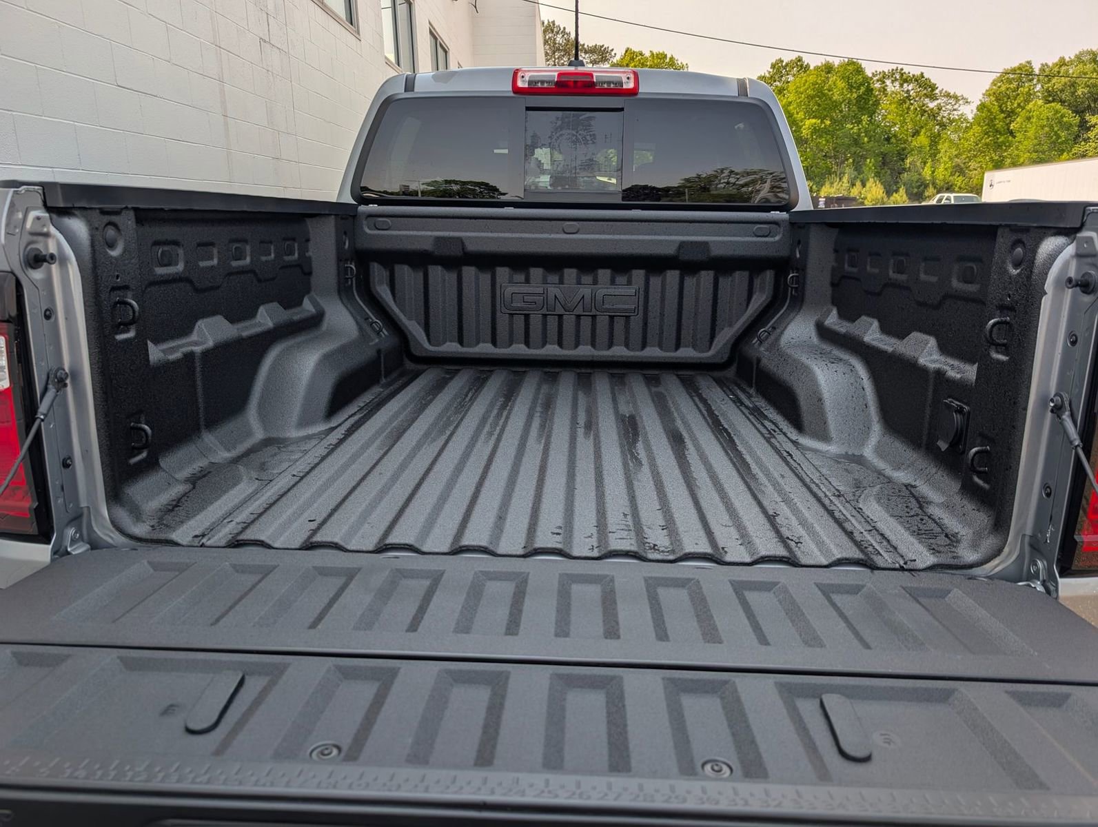 New 2025 GMC Canyon Elevation w/ Convenience Package image 29