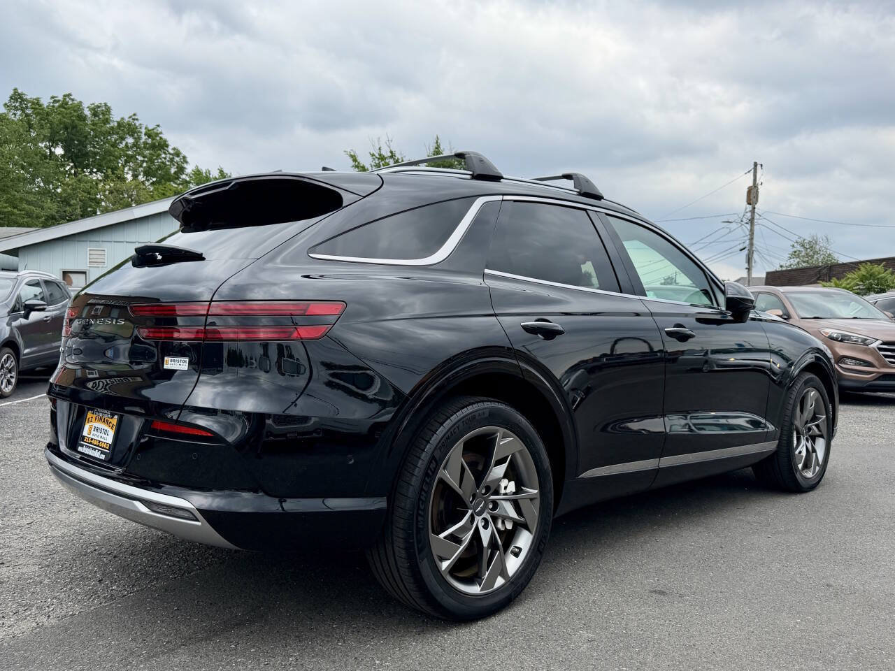 Used 2024 Genesis Electrified GV70 w/ Prestige Package AWD/4WD image 3