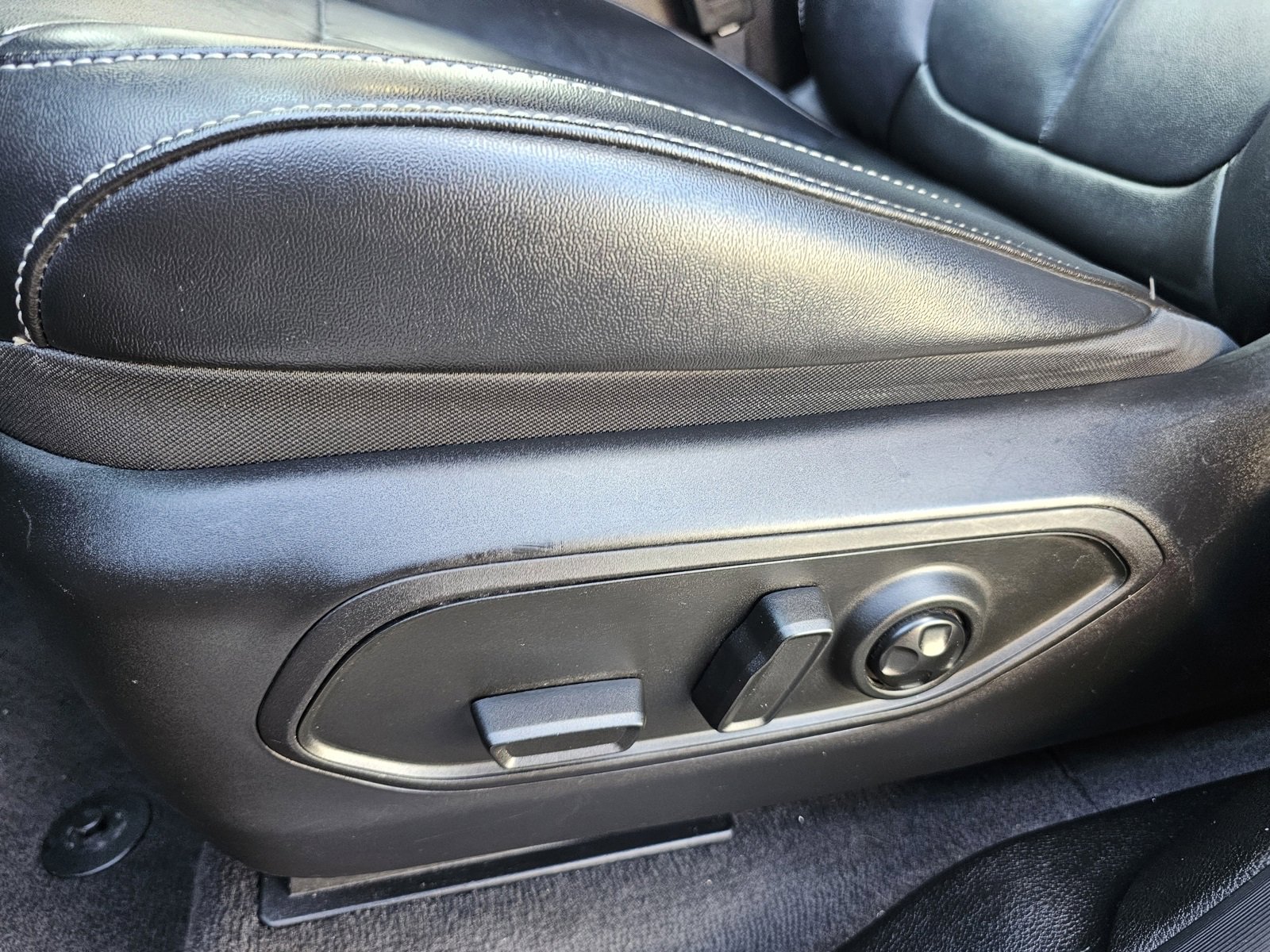 Used 2021 Jeep Grand Cherokee L Limited image 21